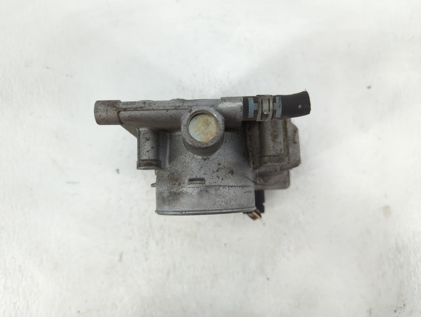2006-2013 Mazda 3 Throttle Body P/N:L3R4 13 640 Fits Fits 2006 2007 2008 2009 2010 2011 2012 2013 OEM Used Auto Parts - Oemu