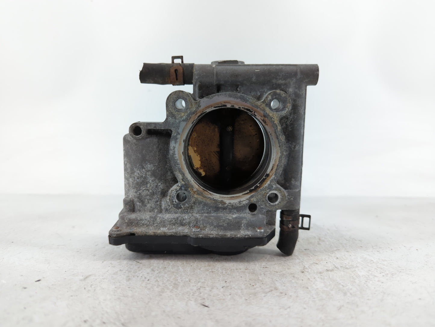 2010-2013 Mazda 3 Throttle Body P/N:L502 13 640 B 9B4G-9F991-A Fits Fits 2009 2010 2011 2012 2013 2014 2015 2016 2017 OEM Us