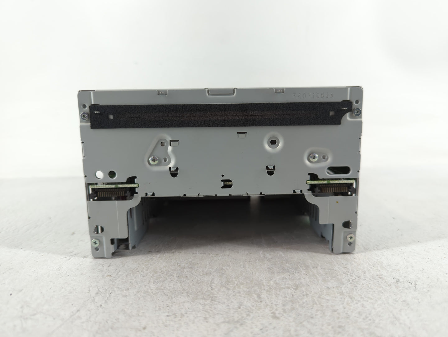 2010-2010 Mazda 3 Am Fm Cd Player Radio Receiver - Oemusedautoparts1.com