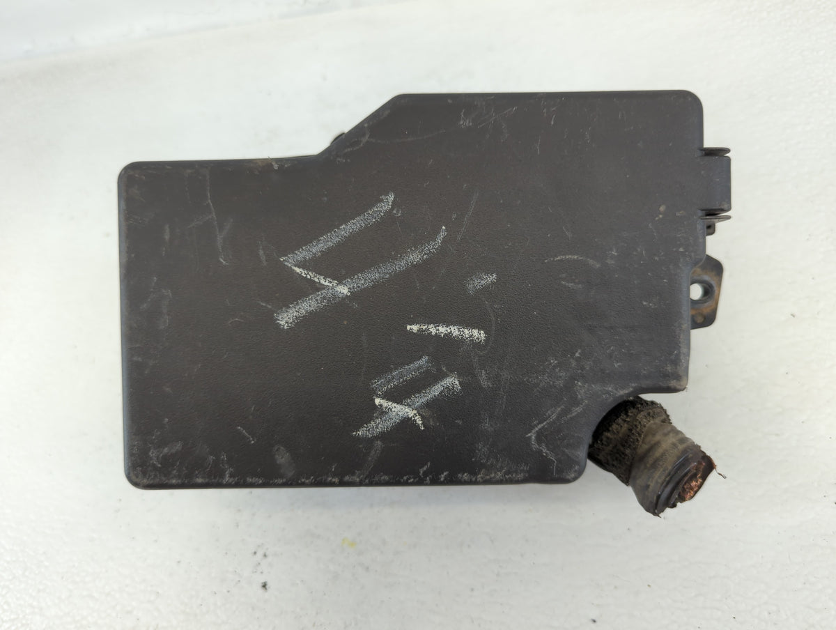 2010-2011 Mazda 3 Fusebox Fuse Box Panel Relay Module P/N:BBM5-66761 Fits Fits 2010 2011 OEM Used Auto Parts - Oemusedautopa