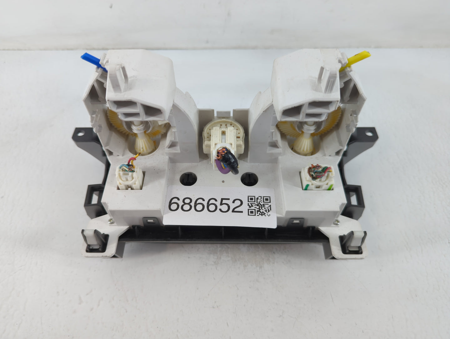 2010-2011 Mazda 3 Climate Control Module Temperature AC/Heater Replacement P/N:BBM4 9K25 Fits Fits 2010 2011 OEM Used Auto P