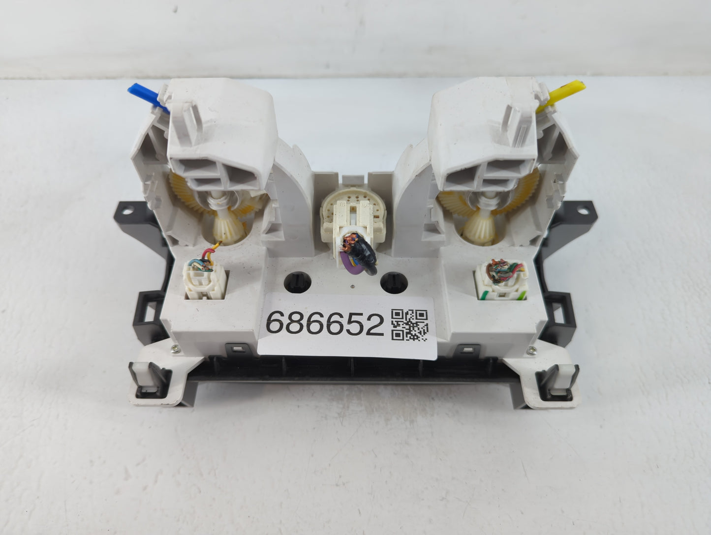 2010-2011 Mazda 3 Climate Control Module Temperature AC/Heater Replacement P/N:BBM4 9K25 Fits Fits 2010 2011 OEM Used Auto P
