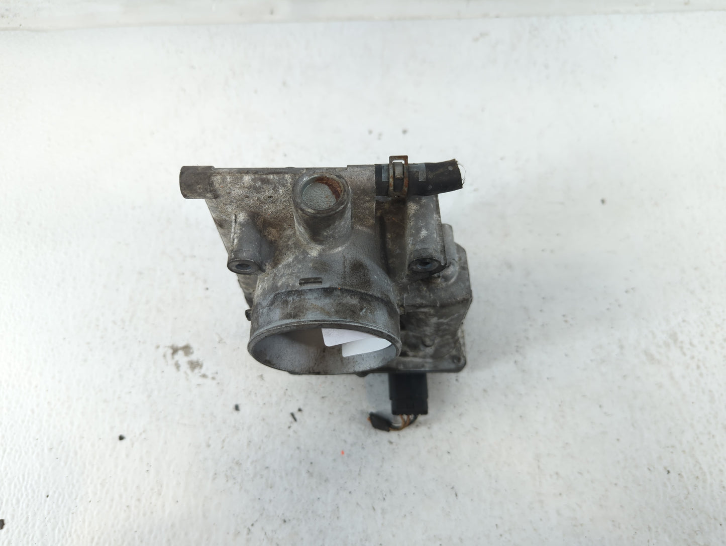 2006-2013 Mazda 3 Throttle Body P/N:L3R4 13 640 125101343 Fits Fits 2006 2007 2008 2009 2010 2011 2012 2013 OEM Used Auto Pa