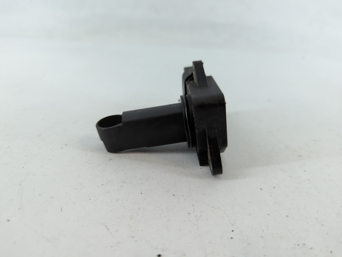 2004-2013 Mazda 3 Mass Air Flow Meter Maf - Oemusedautoparts1.com