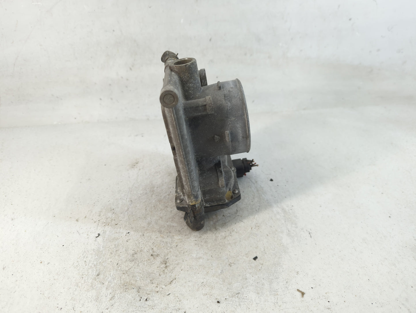 2006-2013 Mazda 3 Throttle Body P/N:125100361 L3R4 13 640 Fits Fits 2006 2007 2008 2009 2010 2011 2012 2013 OEM Used Auto Pa