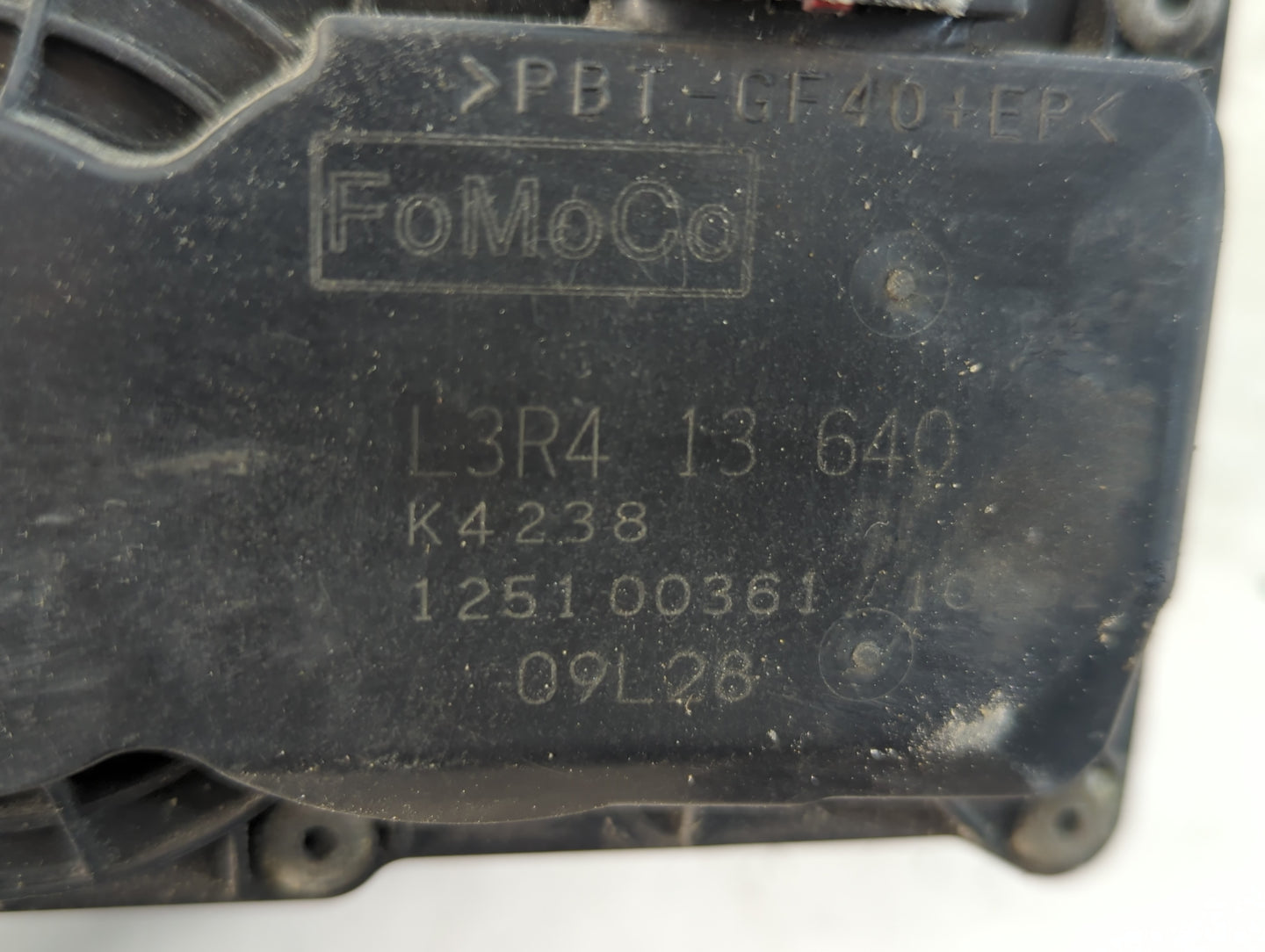 2006-2013 Mazda 3 Throttle Body P/N:125100361 L3R4 13 640 Fits Fits 2006 2007 2008 2009 2010 2011 2012 2013 OEM Used Auto Pa