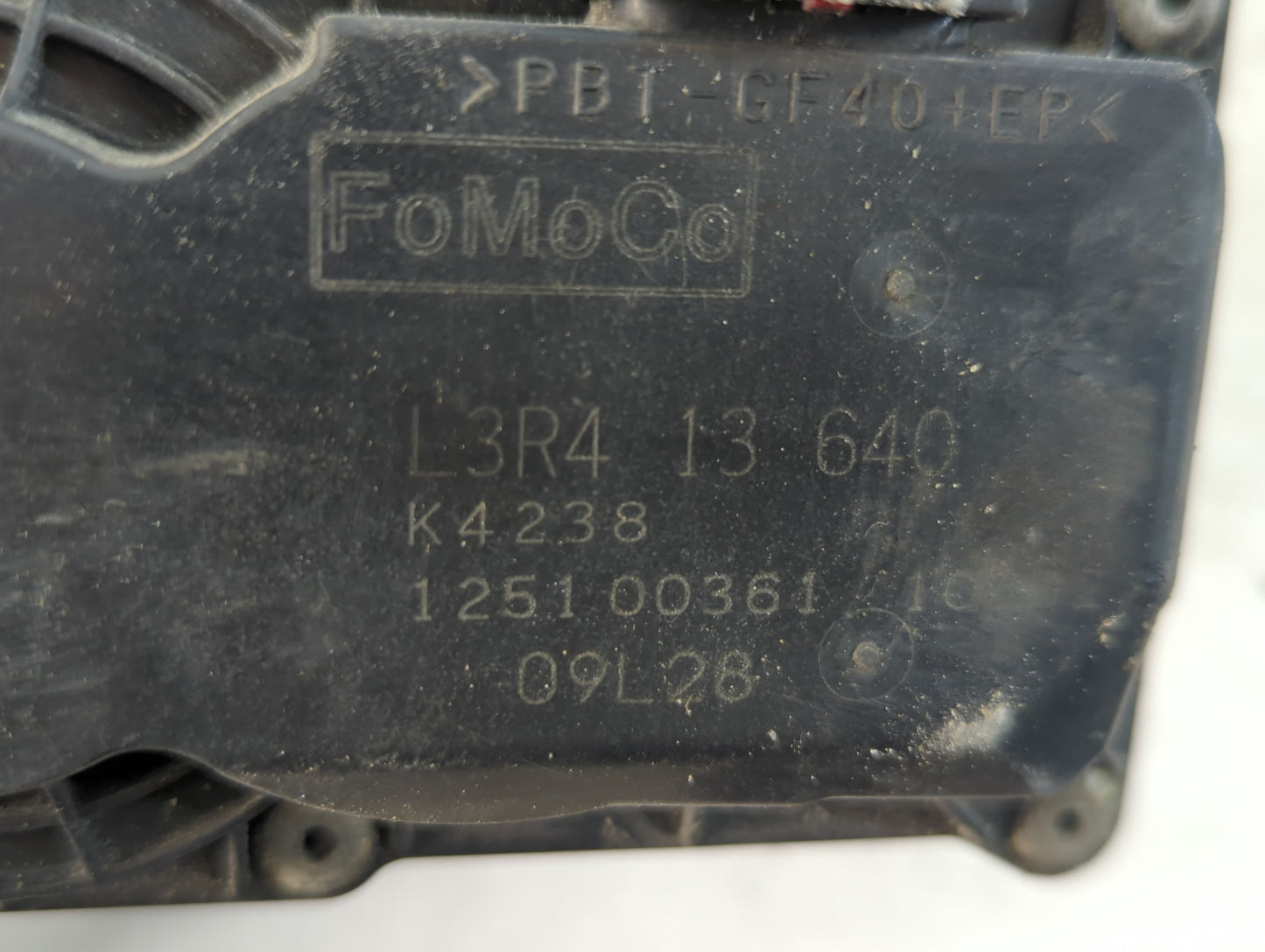 2006-2013 Mazda 3 Throttle Body P/N:125100361 L3R4 13 640 Fits Fits 2006 2007 2008 2009 2010 2011 2012 2013 OEM Used Auto Pa