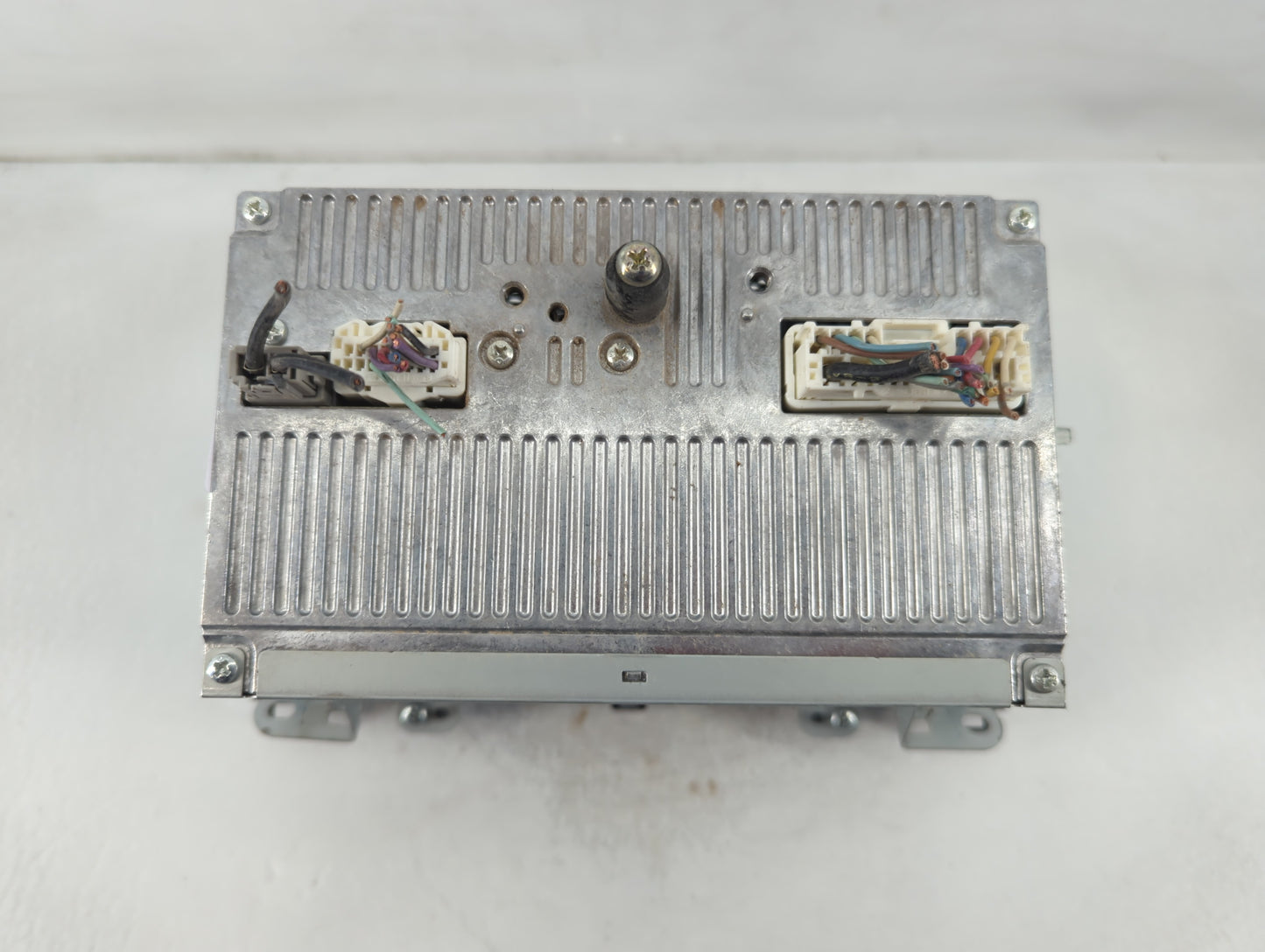 2010 Mazda 3 Radio AM FM Cd Player Receiver Replacement P/N:BBM2 66 AR0A Fits OEM Used Auto Parts - Oemusedautoparts1.com