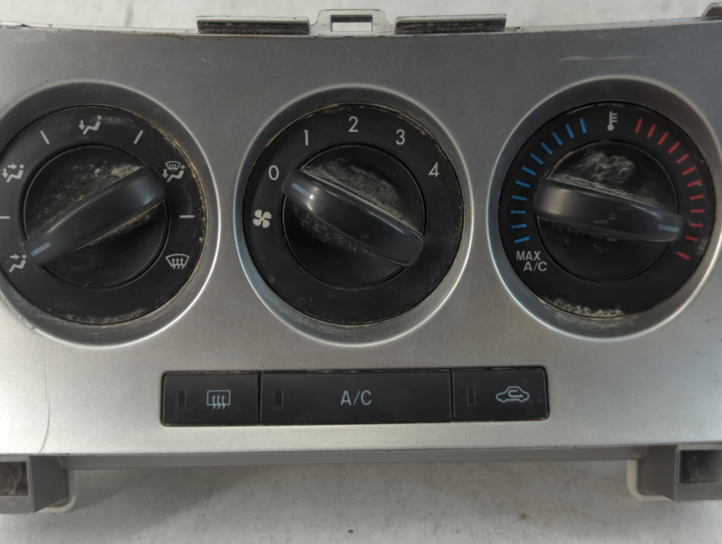 2010-2011 Mazda 3 Climate Control Module Temperature AC/Heater Replacement P/N:9C09 BBM4 Fits Fits 2010 2011 OEM Used Auto P