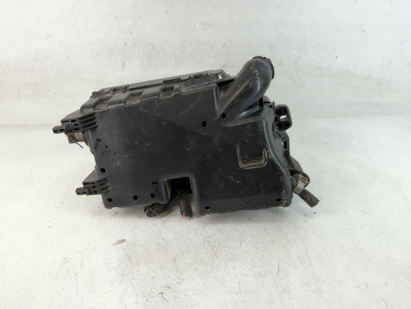 2010 Mazda 3 Fusebox Fuse Box Panel Relay Module Fits OEM Used Auto Parts - Oemusedautoparts1.com