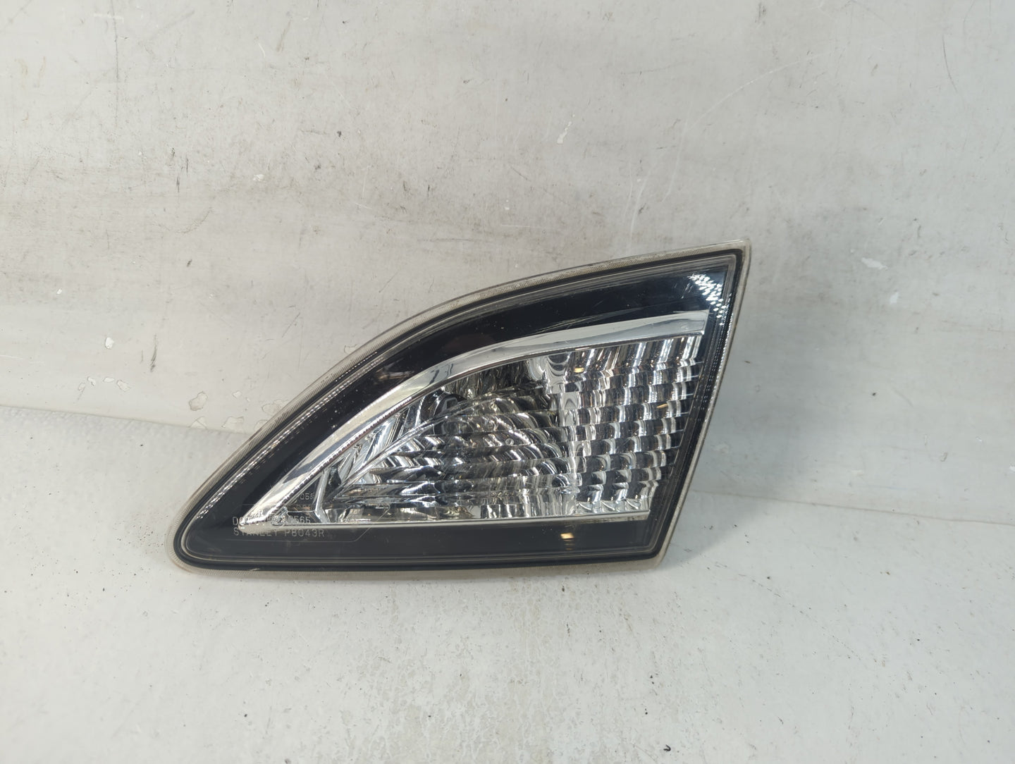 2010-2013 Mazda 3 Tail Light Assembly Driver Left OEM P/N:P8043R Fits Fits 2010 2011 2012 2013 OEM Used Auto Parts - Oemused