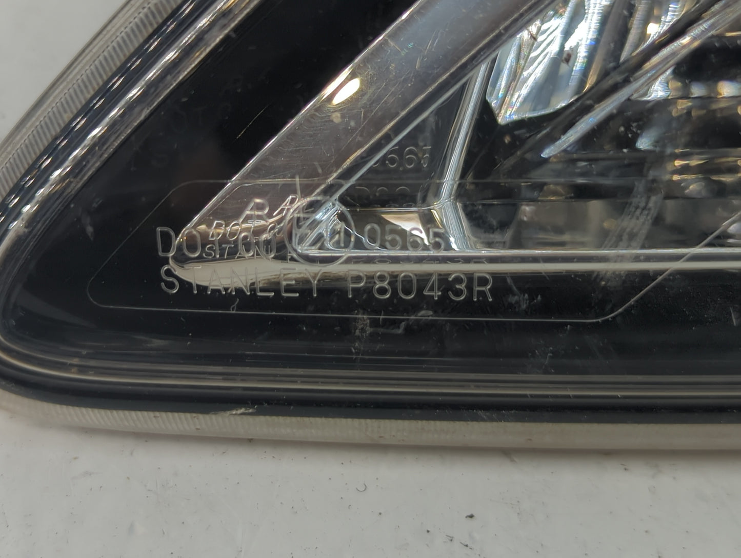2010-2013 Mazda 3 Tail Light Assembly Driver Left OEM P/N:P8043R Fits Fits 2010 2011 2012 2013 OEM Used Auto Parts - Oemused