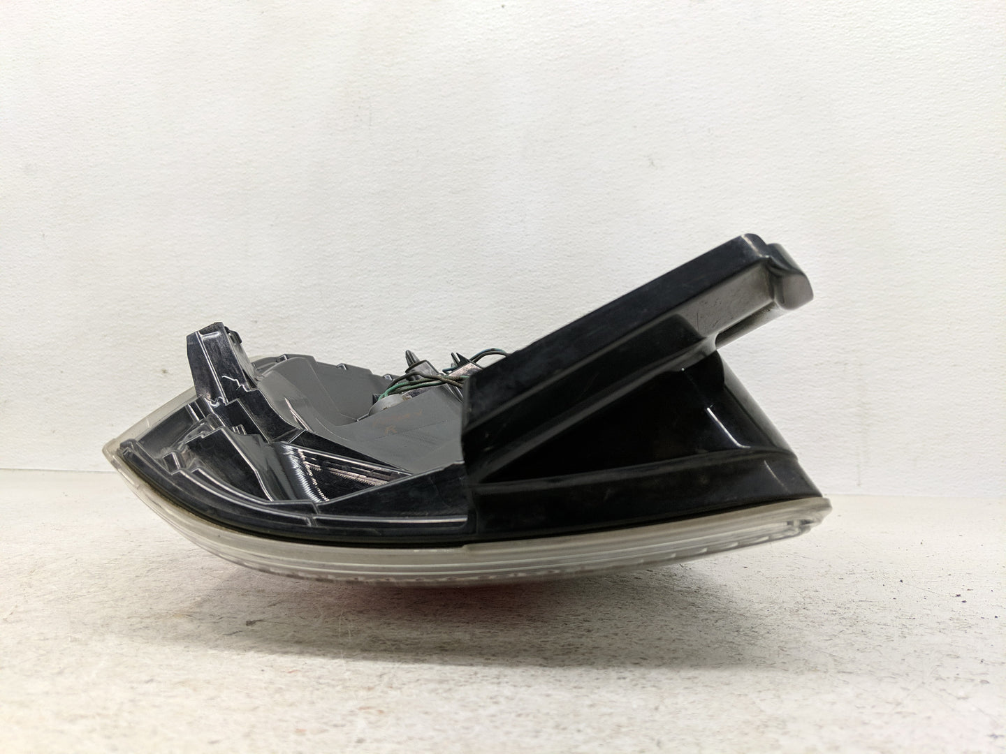 2010 Mazda 5 Tail Light Assembly Passenger Right OEM P/N:C291 51150 Fits OEM Used Auto Parts - Oemusedautoparts1.com