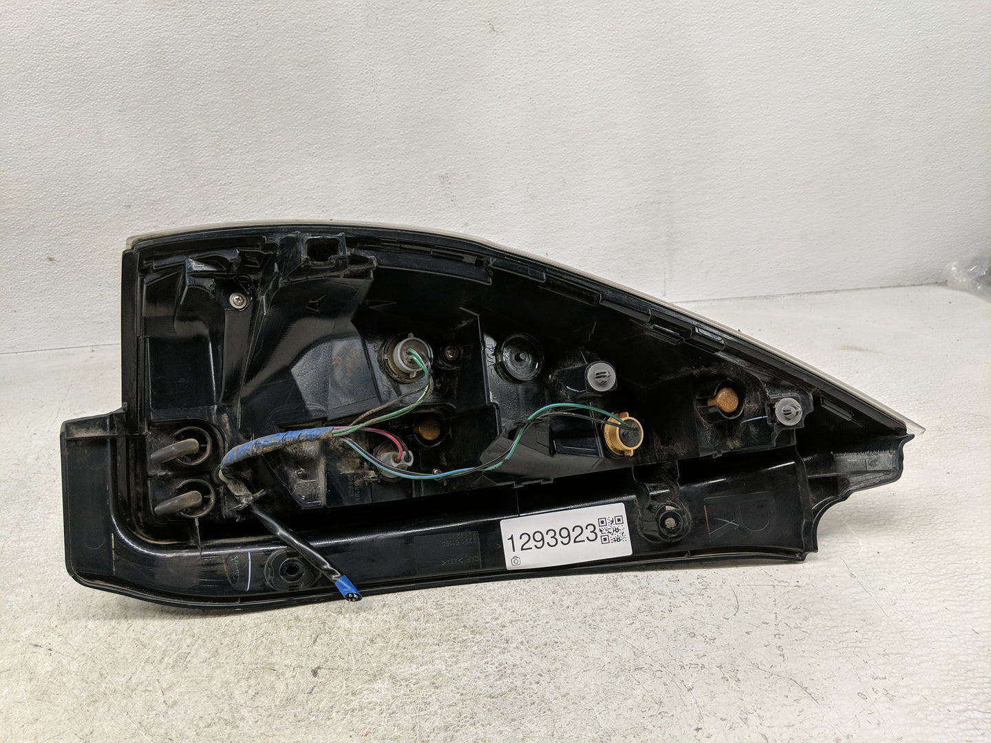 2010 Mazda 5 Tail Light Assembly Passenger Right OEM P/N:C291 51150 Fits OEM Used Auto Parts - Oemusedautoparts1.com