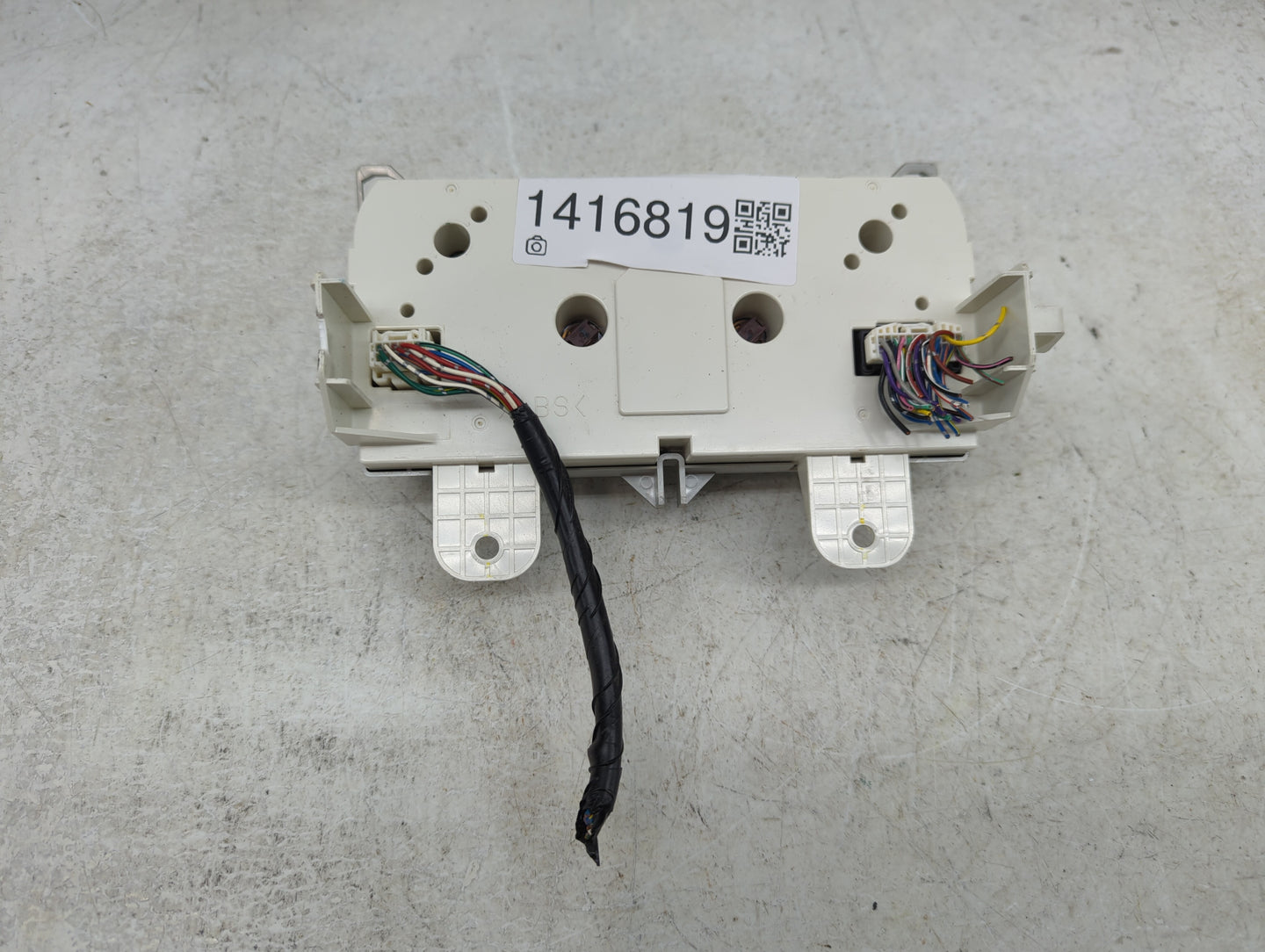 2008-2010 Mazda 5 Climate Control Module Temperature AC/Heater Replacement P/N:K1900CE49 A03 Fits Fits 2008 2009 2010 OEM Us