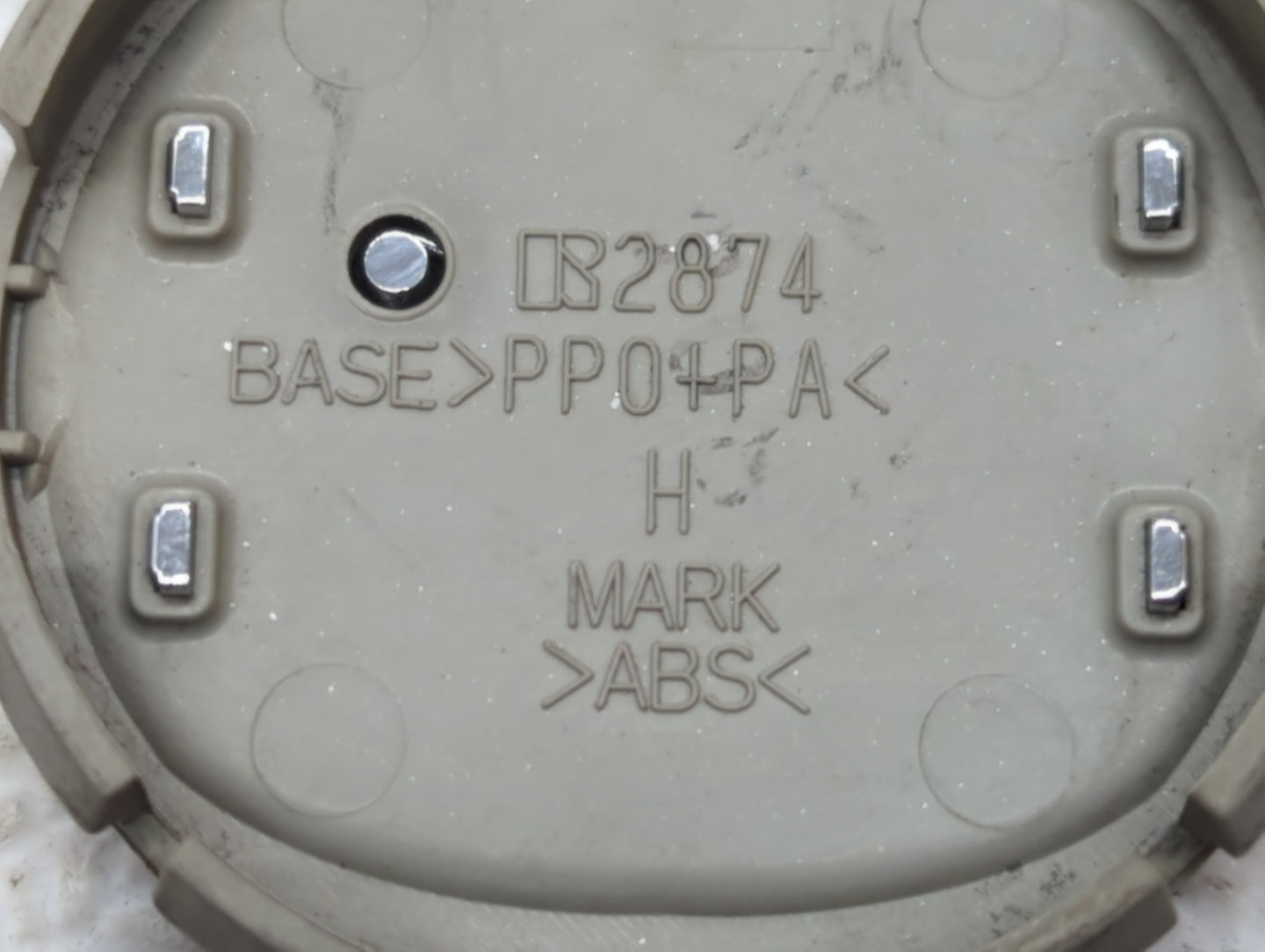 2010 Mazda 5 Rim Wheel Center Cap Silver - Oemusedautoparts1.com