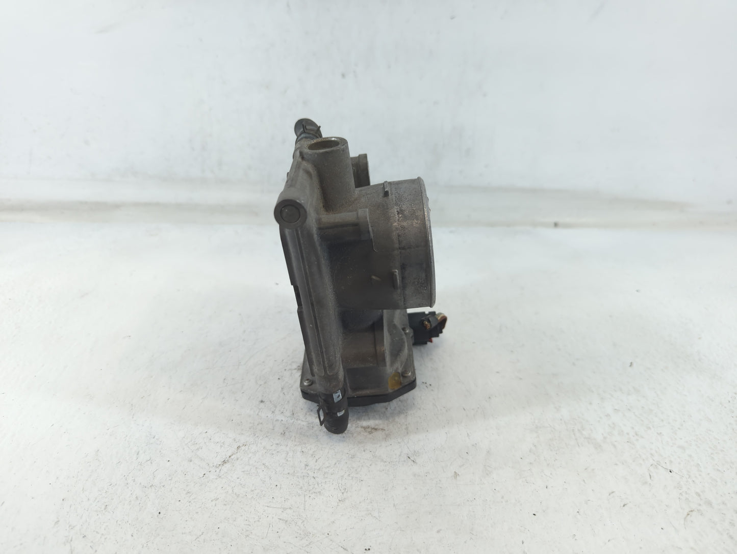 2008-2010 Mazda 5 Throttle Body P/N:1251 00783 L3R4 13 640 Fits Fits 2006 2007 2008 2009 2010 2011 2012 2013 OEM Used Auto P