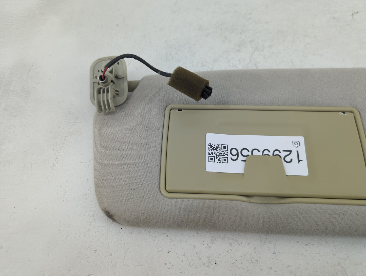 2009-2013 Mazda 6 Sun Visor Shade Replacement Passenger Right Mirror Fits Fits 2009 2010 2011 2012 2013 OEM Used Auto Parts 