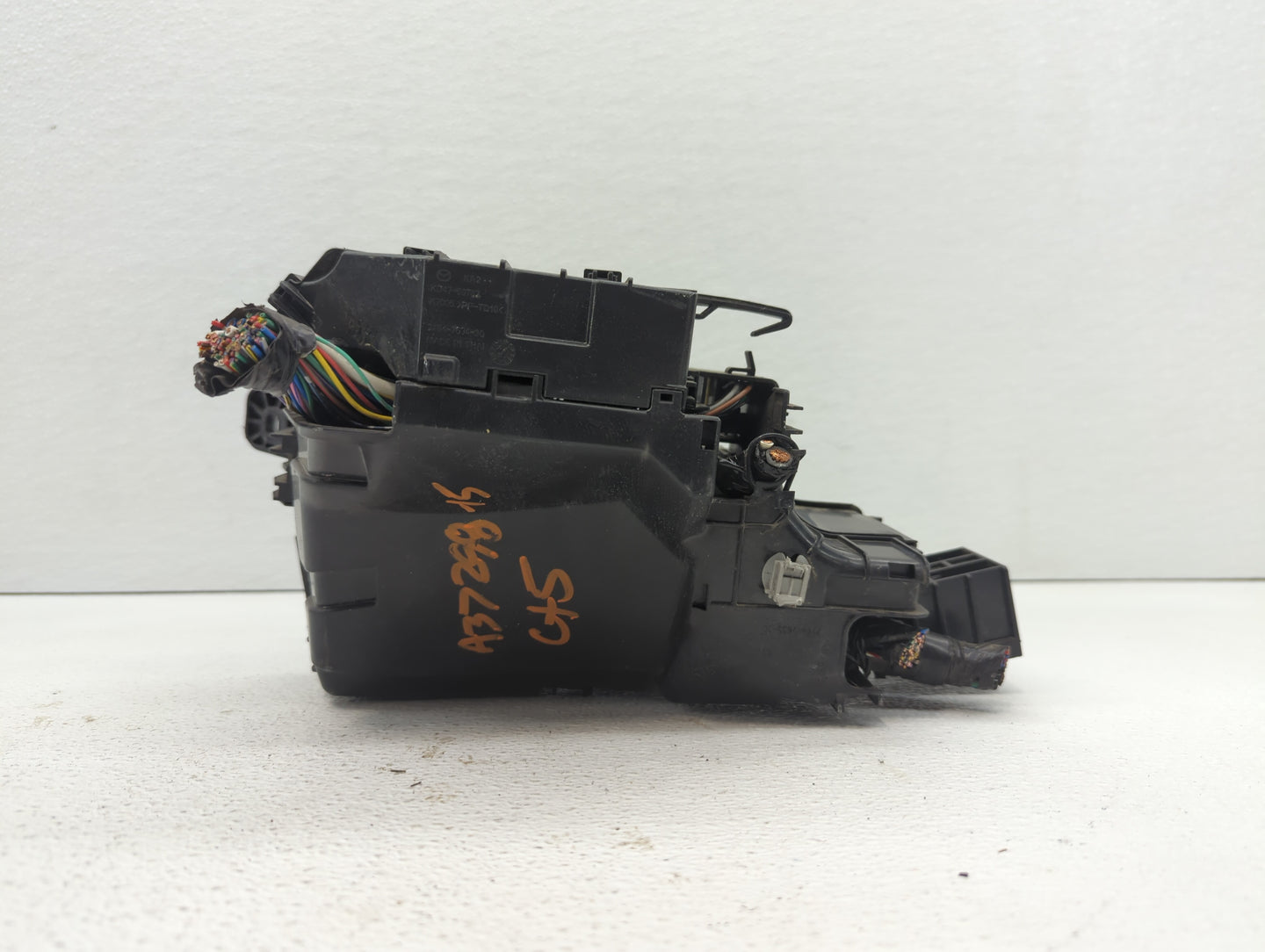 2010 Mazda 6 Fusebox Fuse Box Panel Relay Module P/N:66760 K7005 Fits OEM Used Auto Parts - Oemusedautoparts1.com