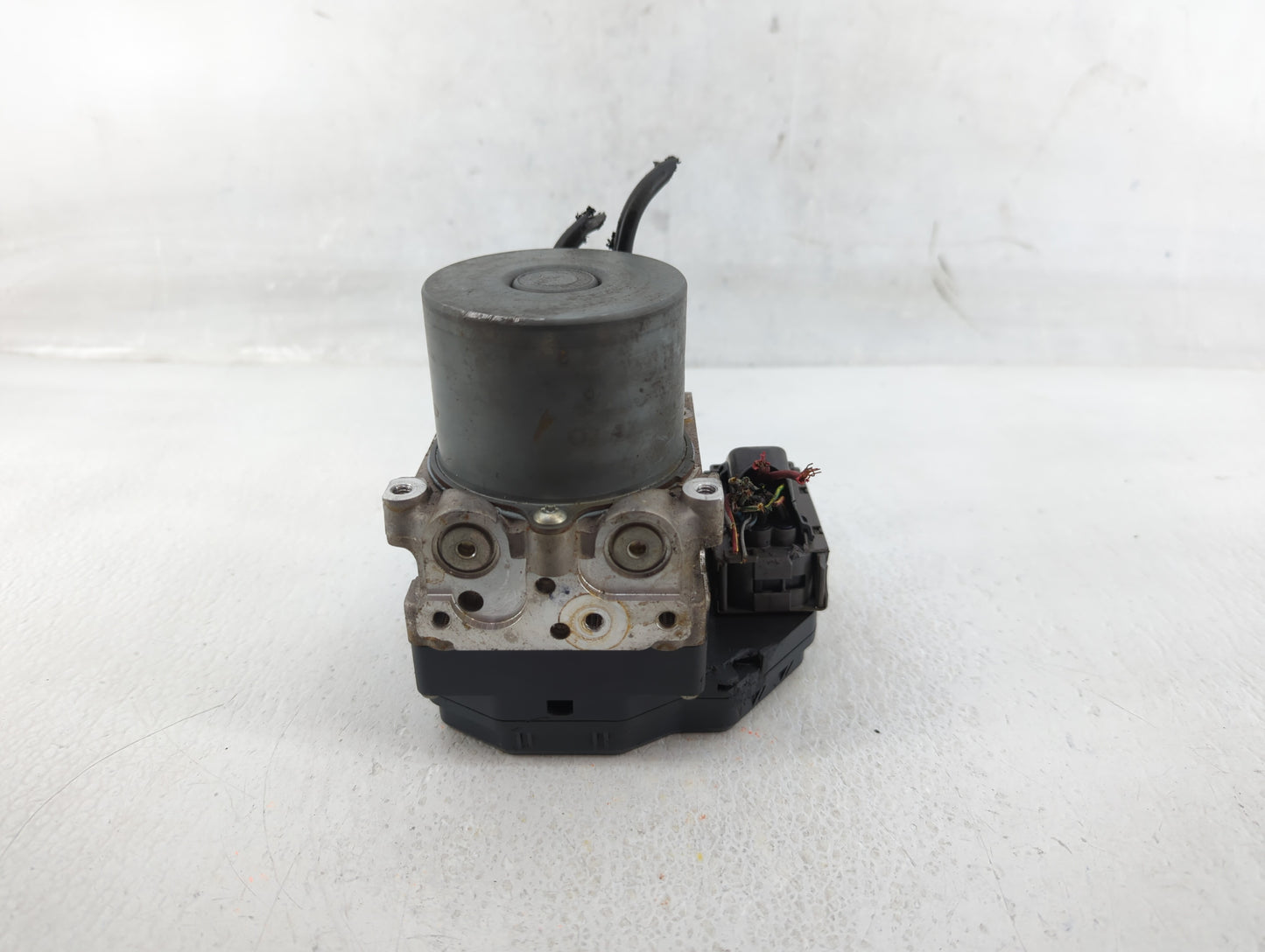 2009-2010 Mazda 6 ABS Pump Control Module Replacement P/N:133800-9360 Fits Fits 2009 2010 OEM Used Auto Parts - Oemusedautop