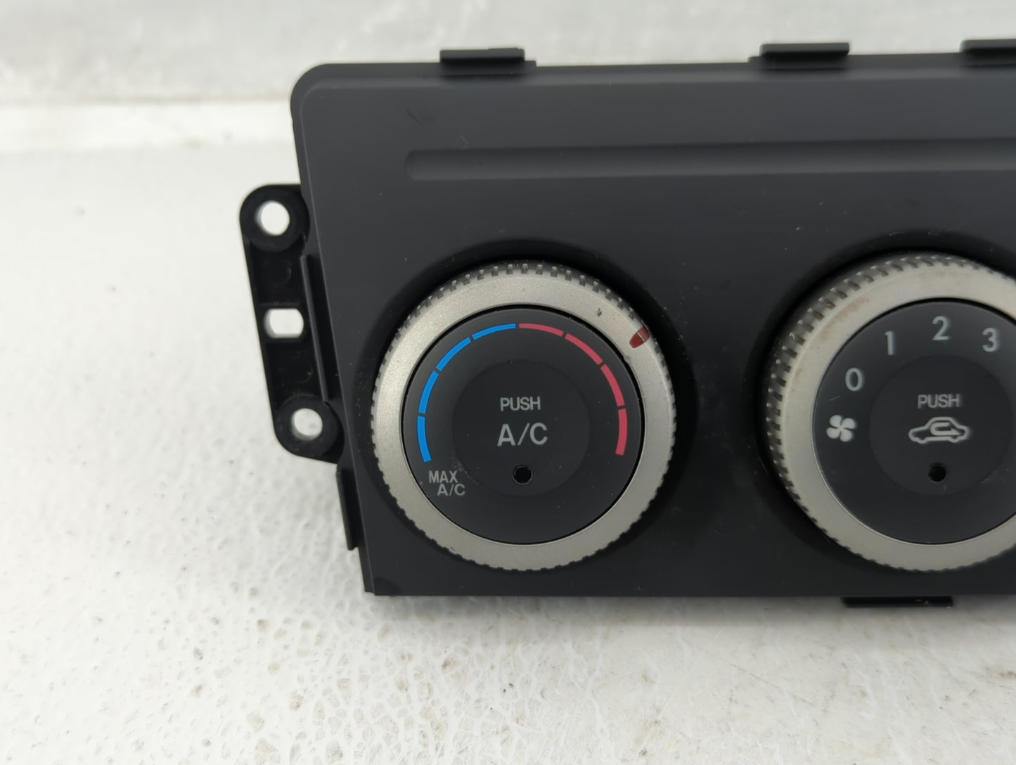 2009-2013 Mazda 6 Climate Control Module Temperature AC/Heater Replacement P/N:5037226072H Fits Fits 2009 2010 2011 2012 201