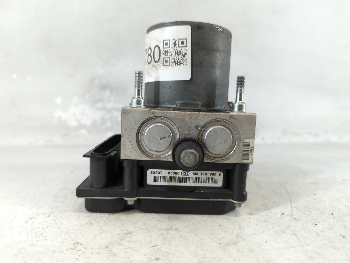 2010-2012 Mazda Cx-7 ABS Pump Control Module Replacement P/N:EH44 43 7A0 Fits Fits 2010 2011 2012 OEM Used Auto Parts - Oemu