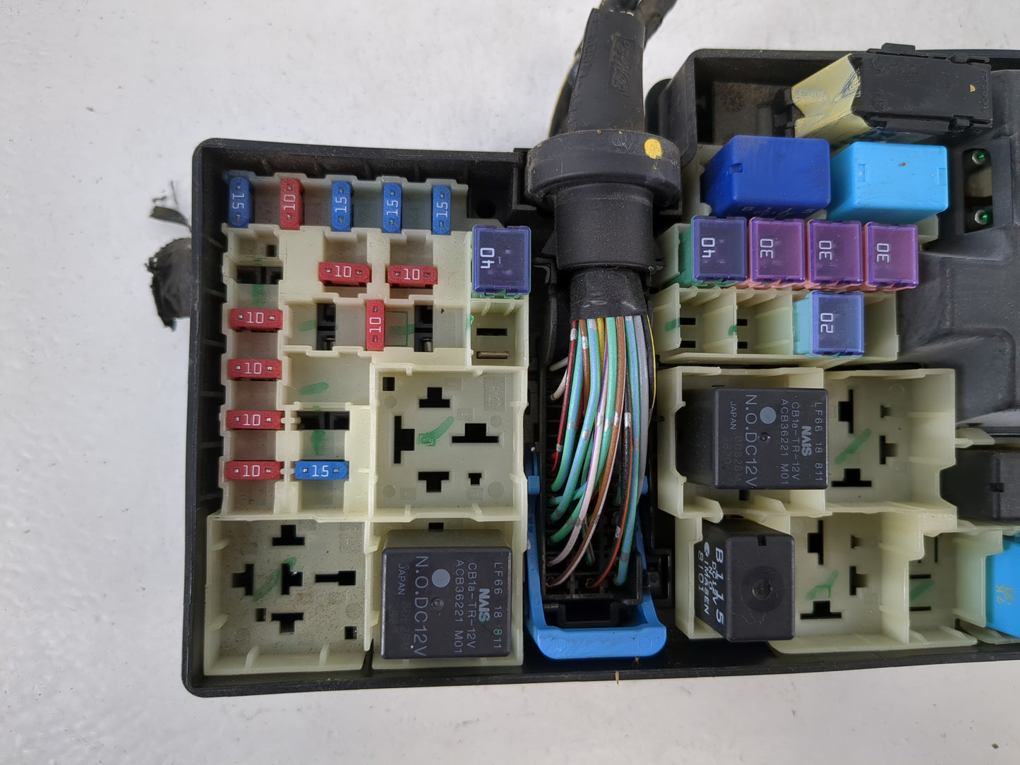 2010-2012 Mazda Cx-7 Fusebox Fuse Box Panel Relay Module P/N:2B0LY010F EG23-66765 Fits Fits 2010 2011 2012 OEM Used Auto Par