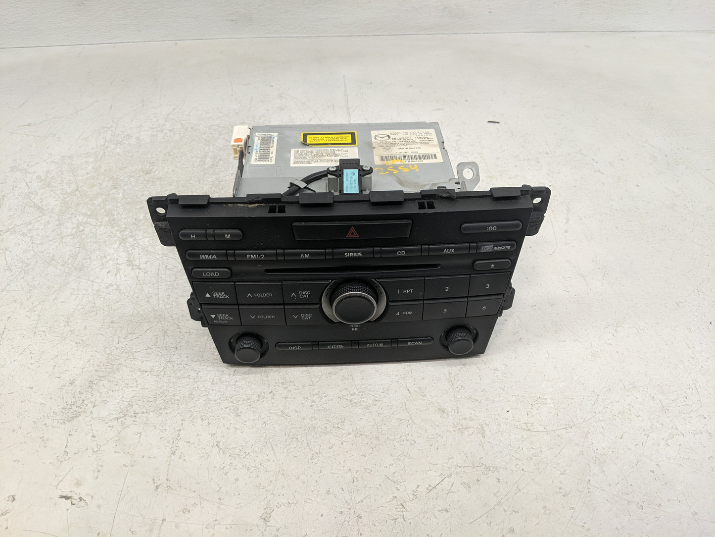 2010 Mazda Cx-7 Radio AM FM Cd Player Receiver Replacement P/N:EH44 66 AR0A Fits OEM Used Auto Parts - Oemusedautoparts1.com