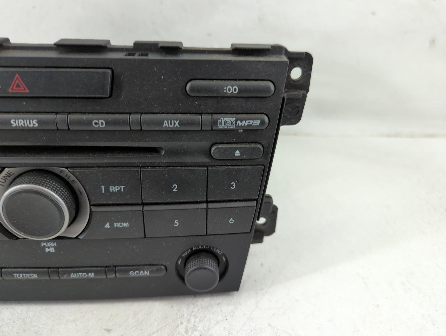 2010 Mazda Cx-7 Radio AM FM Cd Player Receiver Replacement P/N:EH44 66 AR0A Fits OEM Used Auto Parts - Oemusedautoparts1.com