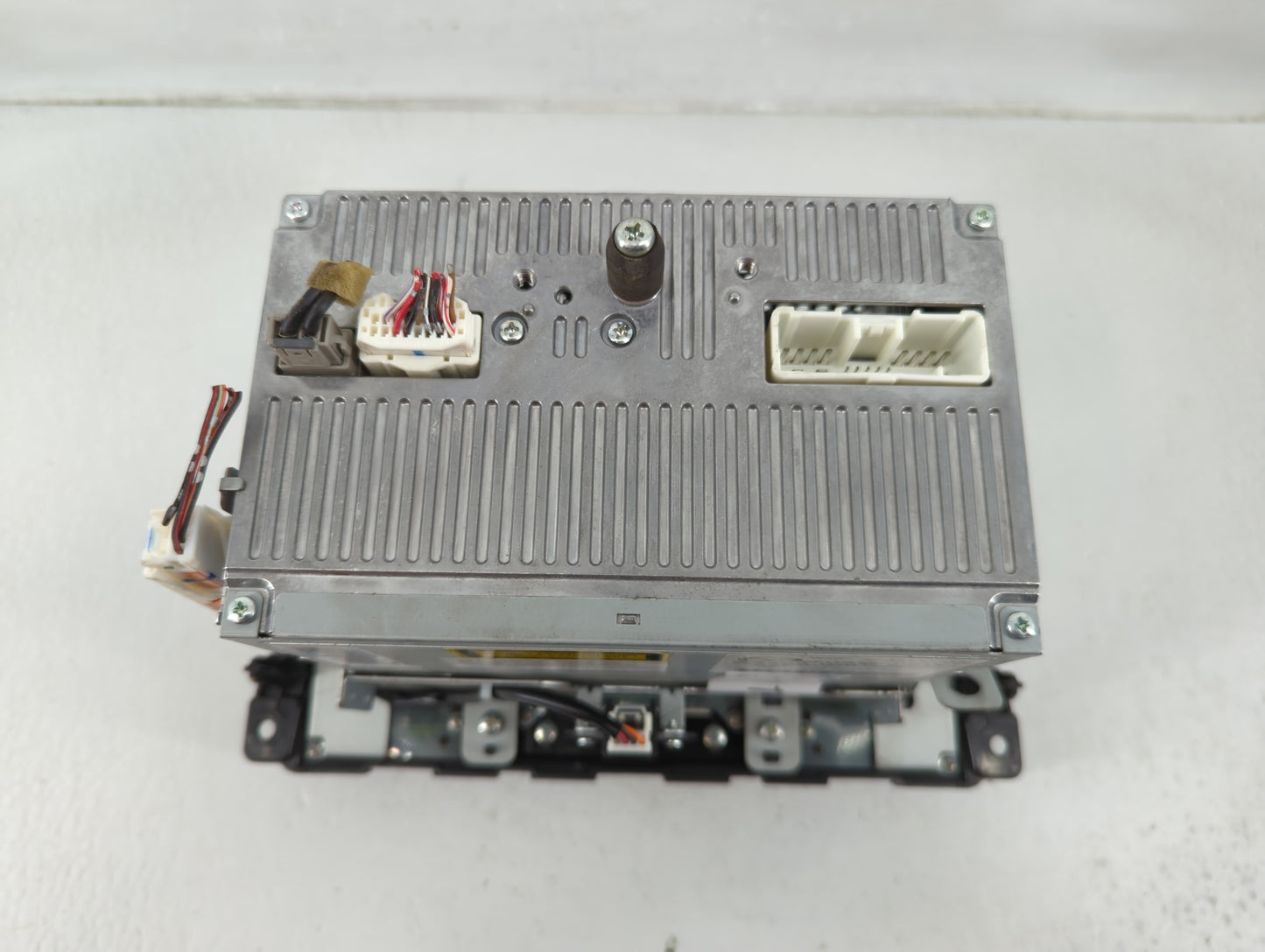 2010 Mazda Cx-7 Radio AM FM Cd Player Receiver Replacement P/N:EH44 66 AR0A Fits OEM Used Auto Parts - Oemusedautoparts1.com
