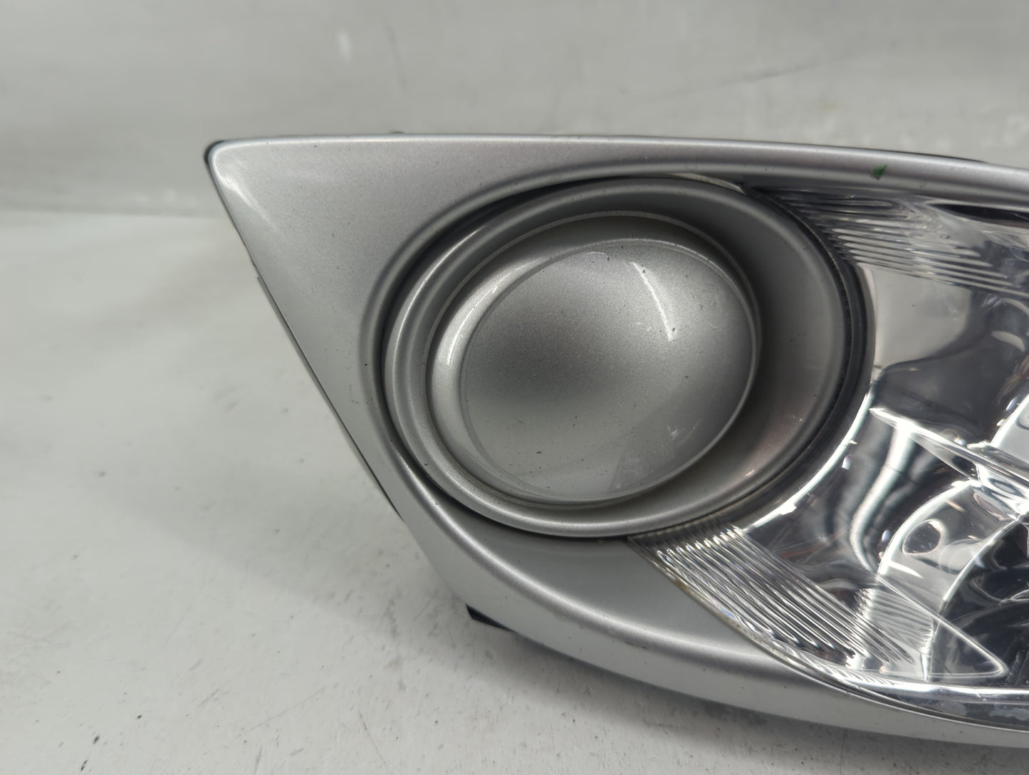 2010-2012 Mazda Cx-7 Passenger Right Oem Front Light Lamp - Oemusedautoparts1.com