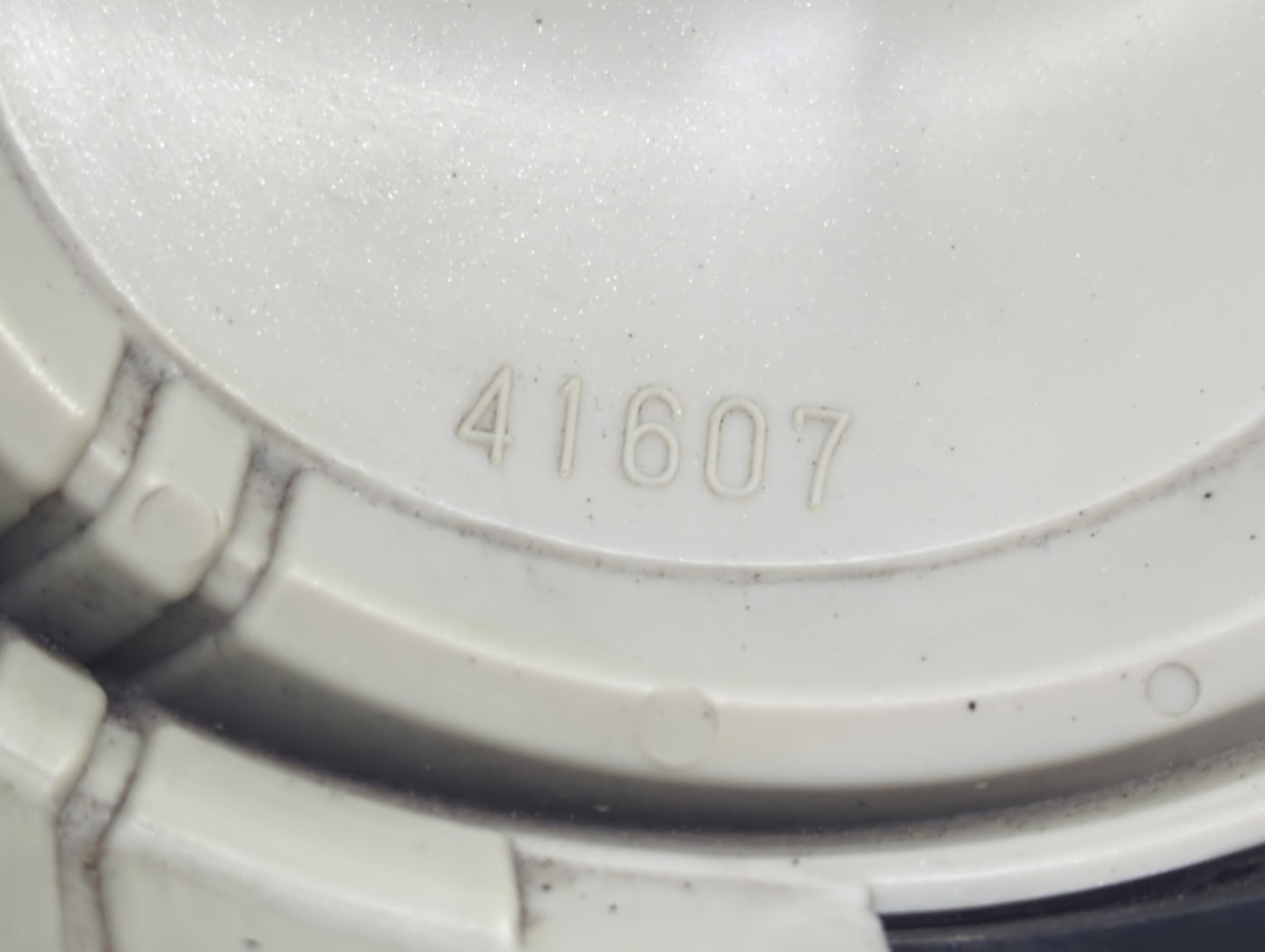 2010-2012 Mazda Cx-7 Passenger Right Oem Front Light Lamp - Oemusedautoparts1.com