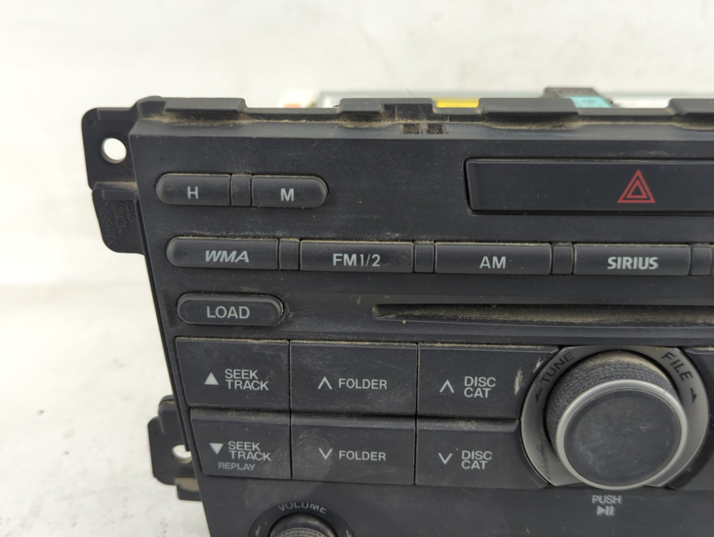2010 Mazda Cx-7 Radio AM FM Cd Player Receiver Replacement P/N:EH4466AR0A Fits OEM Used Auto Parts - Oemusedautoparts1.com
