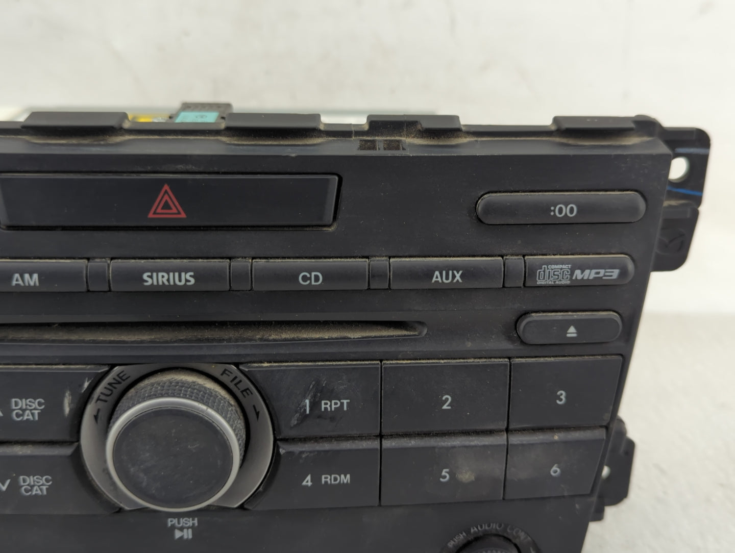 2010 Mazda Cx-7 Radio AM FM Cd Player Receiver Replacement P/N:EH4466AR0A Fits OEM Used Auto Parts - Oemusedautoparts1.com