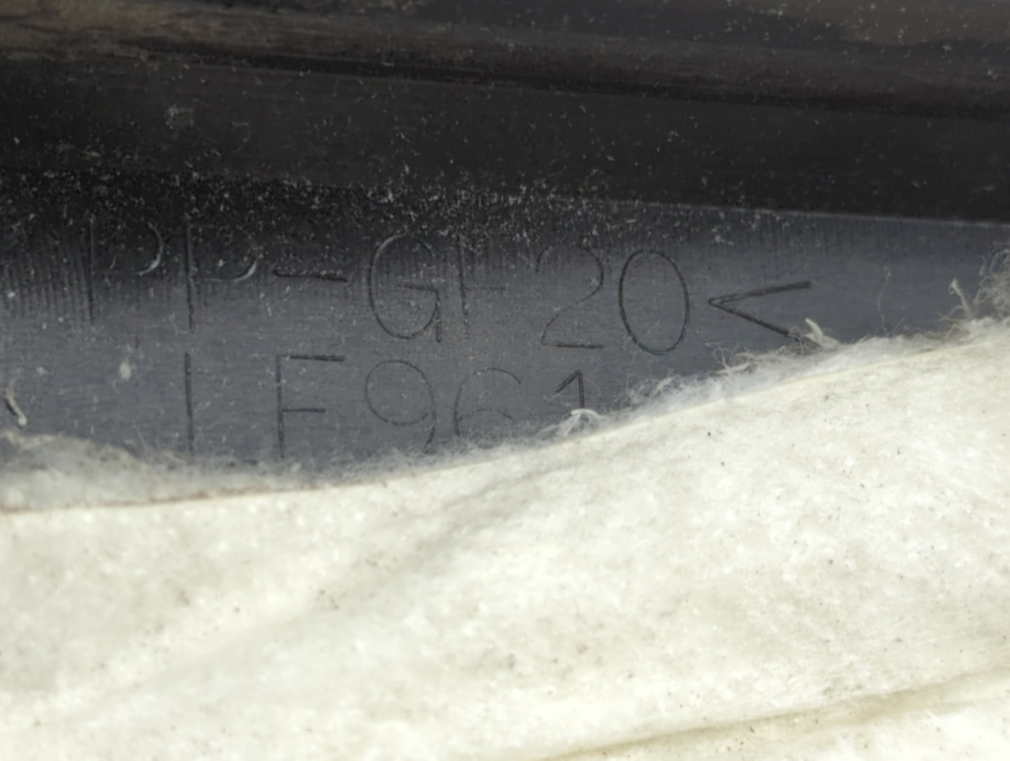 2010 Mazda Cx-7 Engine Cover 1466191 - Oemusedautoparts1.com