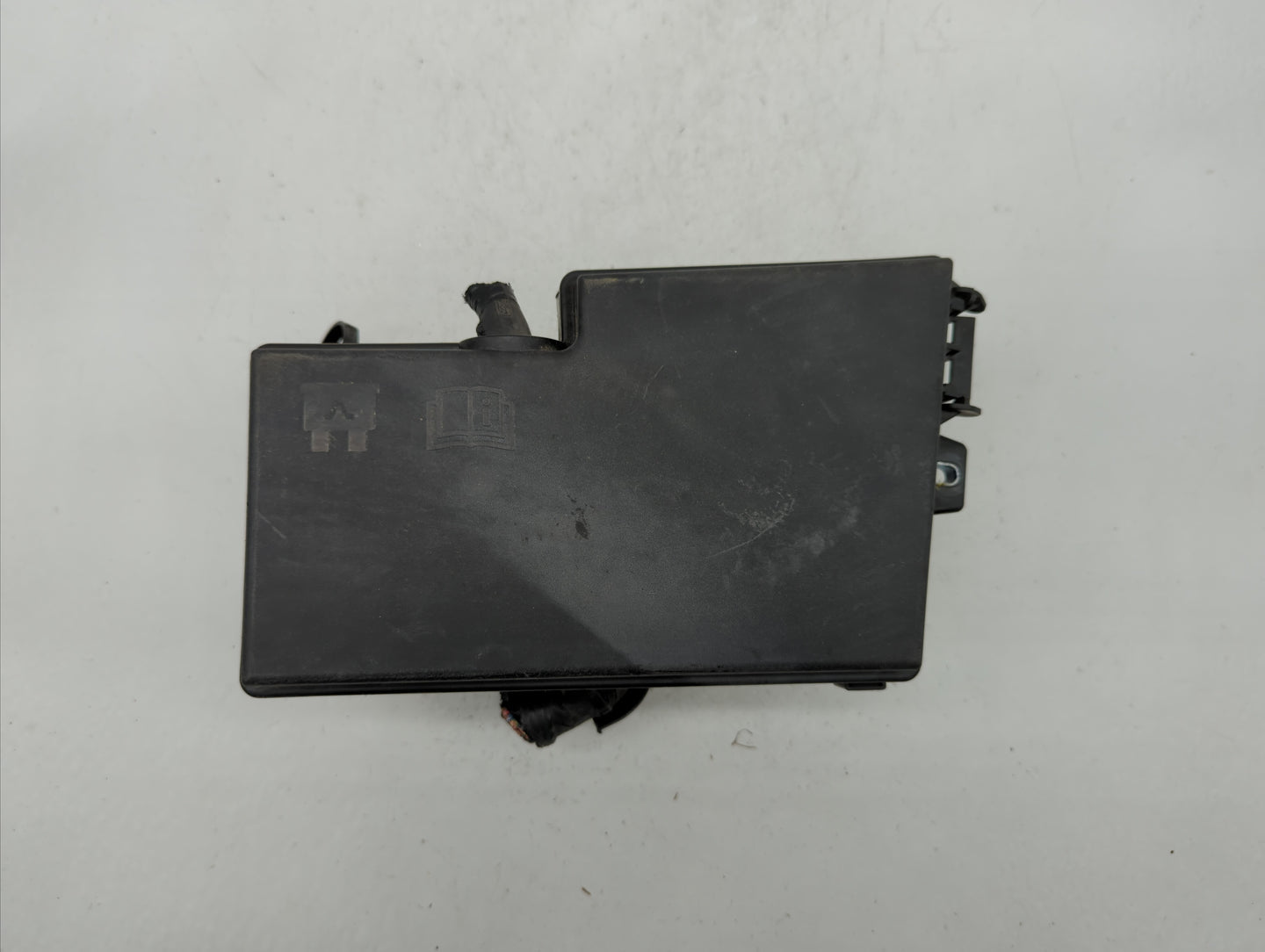 2010-2012 Mazda Cx-7 Fusebox Fuse Box Panel Relay Module P/N:EG21-66767 Fits Fits 2010 2011 2012 OEM Used Auto Parts - Oemus