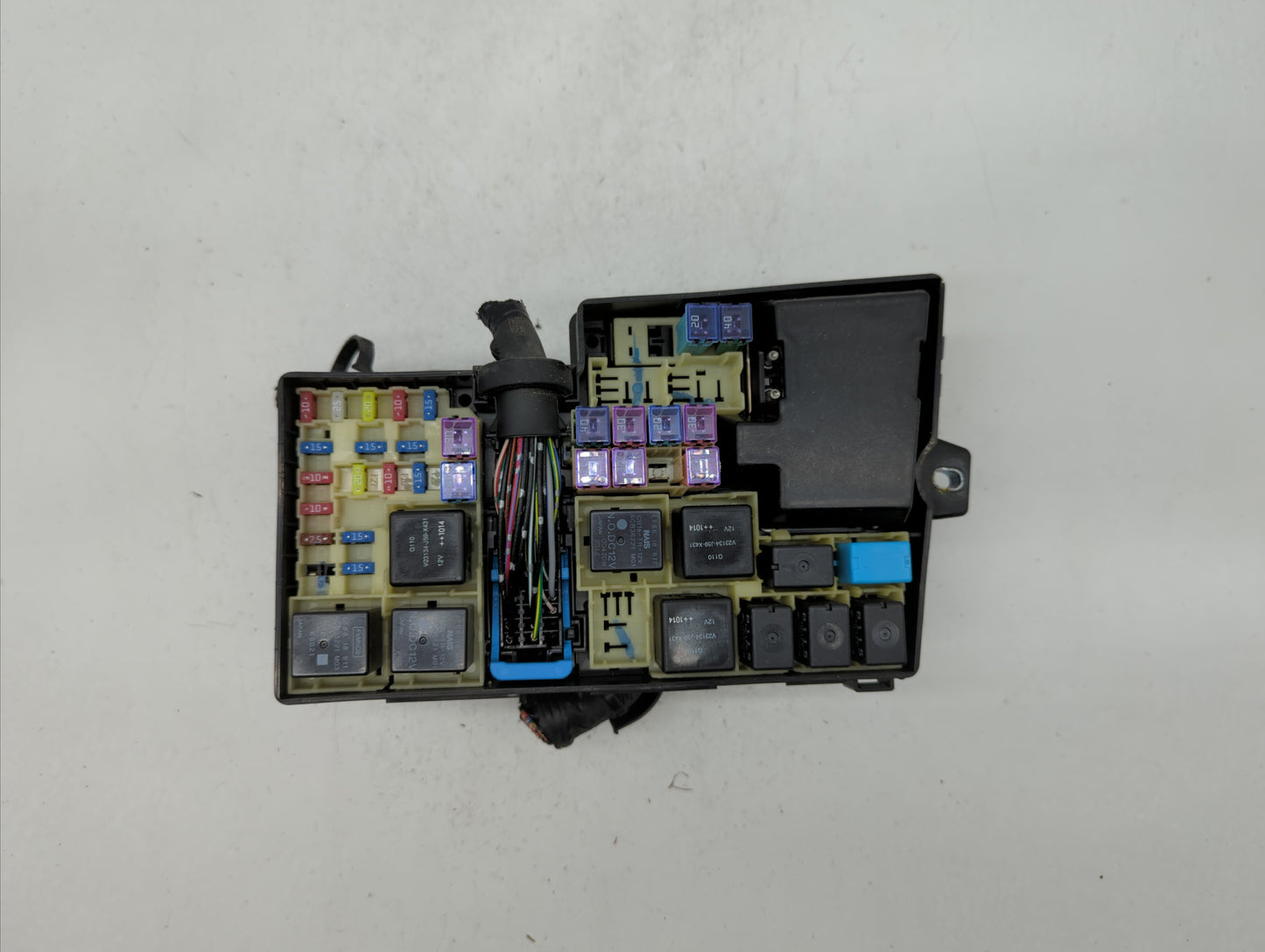 2010-2012 Mazda Cx-7 Fusebox Fuse Box Panel Relay Module P/N:EG21-66767 Fits Fits 2010 2011 2012 OEM Used Auto Parts - Oemus