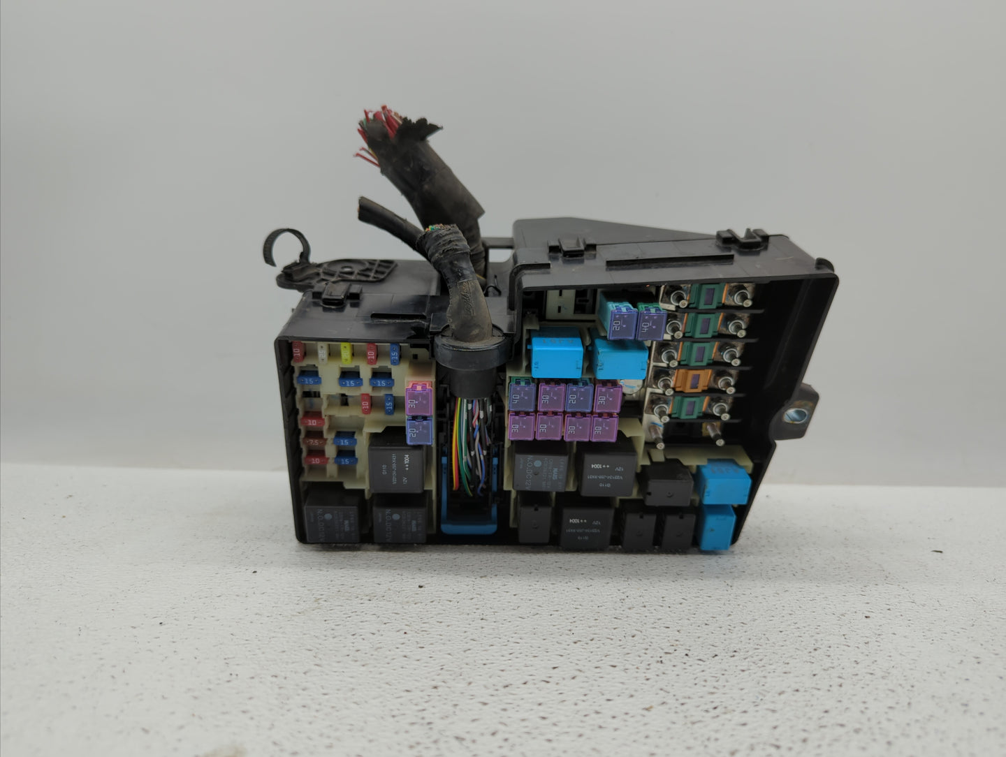 2010-2012 Mazda Cx-7 Fusebox Fuse Box Panel Relay Module P/N:EG21-66767 Fits Fits 2010 2011 2012 OEM Used Auto Parts - Oemus