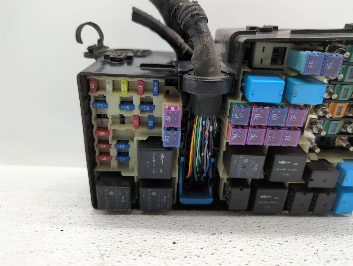 2010-2012 Mazda Cx-7 Fusebox Fuse Box Panel Relay Module P/N:EG21-66767 Fits Fits 2010 2011 2012 OEM Used Auto Parts - Oemus