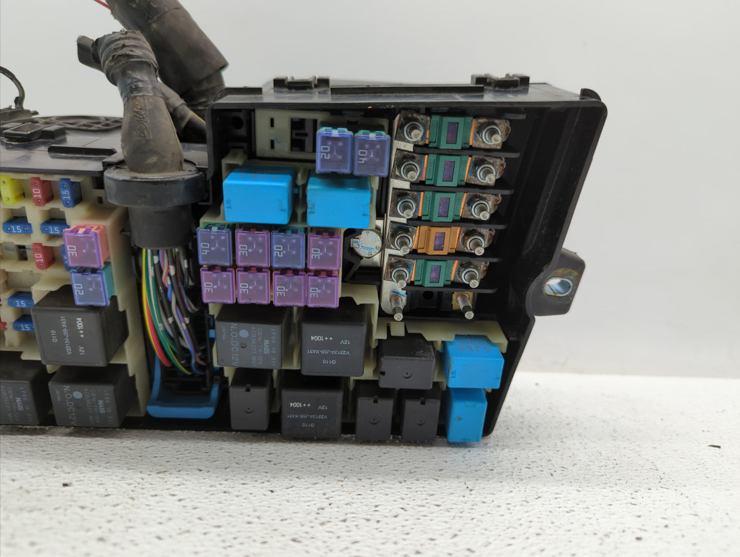 2010-2012 Mazda Cx-7 Fusebox Fuse Box Panel Relay Module P/N:EG21-66767 Fits Fits 2010 2011 2012 OEM Used Auto Parts - Oemus