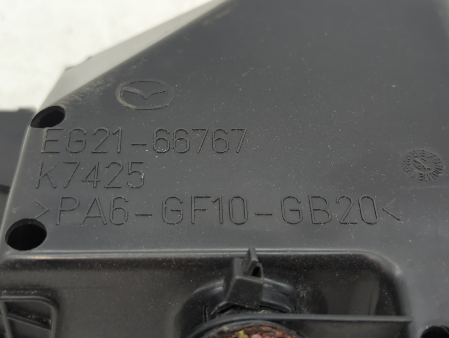 2010-2012 Mazda Cx-7 Fusebox Fuse Box Panel Relay Module P/N:EG21-66767 Fits Fits 2010 2011 2012 OEM Used Auto Parts - Oemus