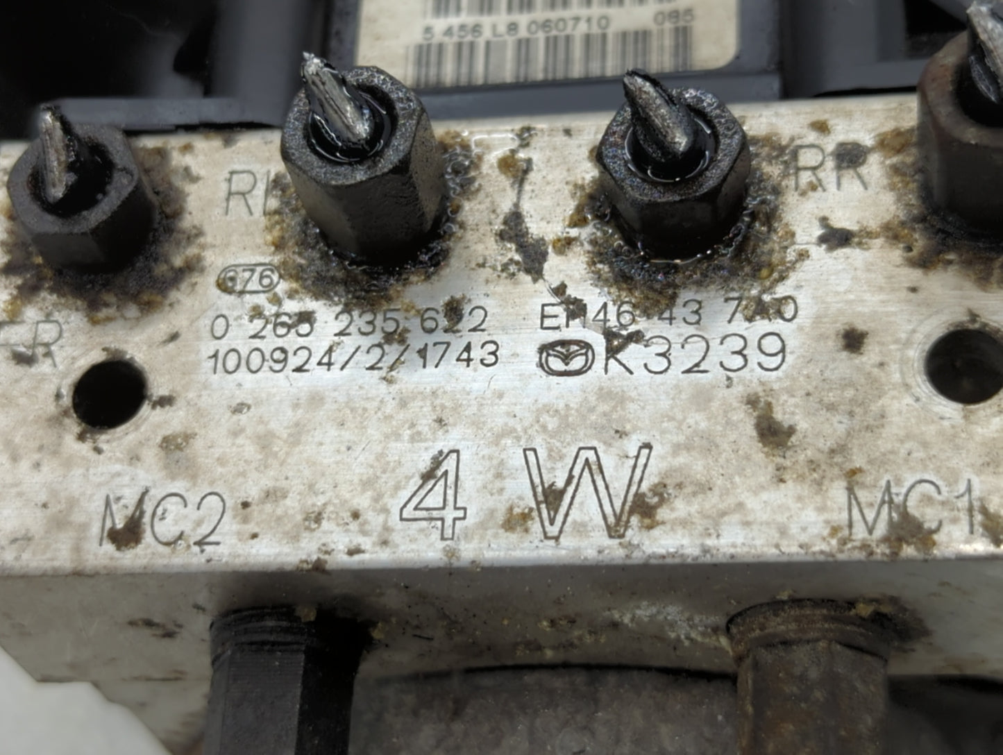 2010-2012 Mazda Cx-7 ABS Pump Control Module Replacement P/N:EH46 43 7A0 Fits Fits 2010 2011 2012 OEM Used Auto Parts - Oemu