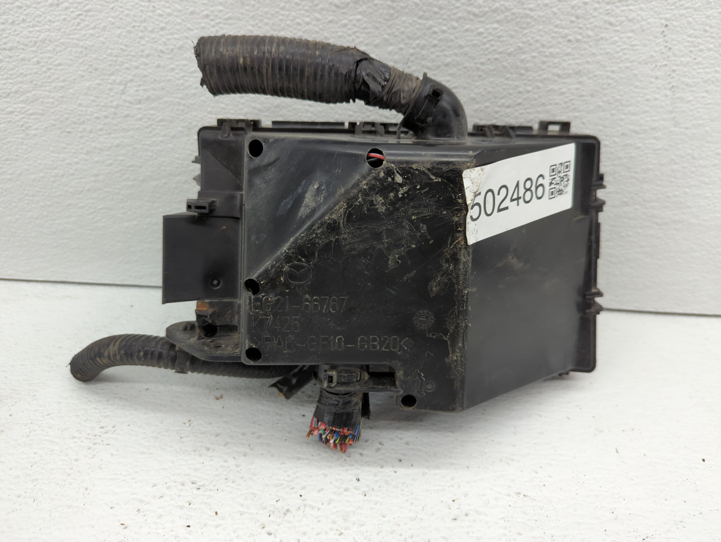 2010-2012 Mazda Cx-7 Fusebox Fuse Box Panel Relay Module P/N:EG21-66767 Fits Fits 2010 2011 2012 OEM Used Auto Parts - Oemus