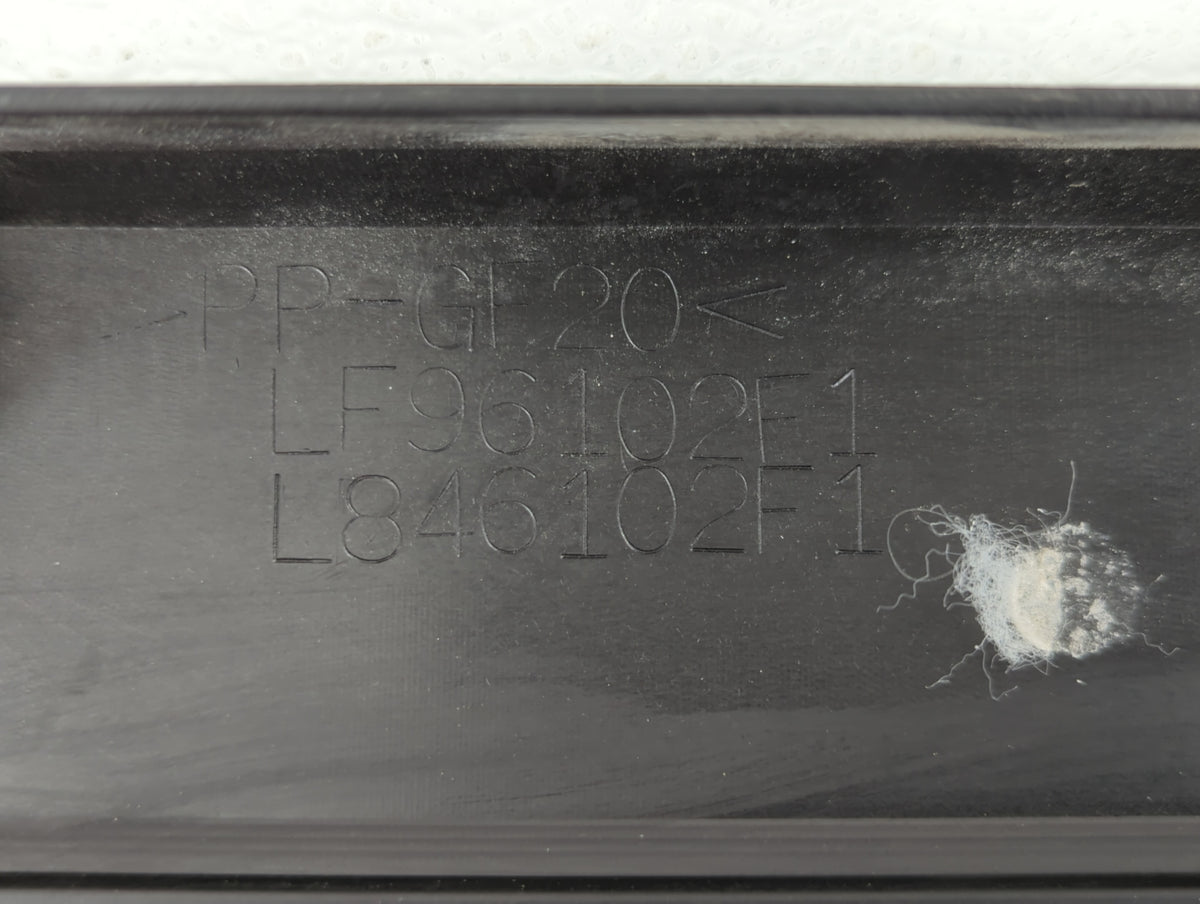 2010 Mazda Cx-7 Engine Cover 505103 - Oemusedautoparts1.com