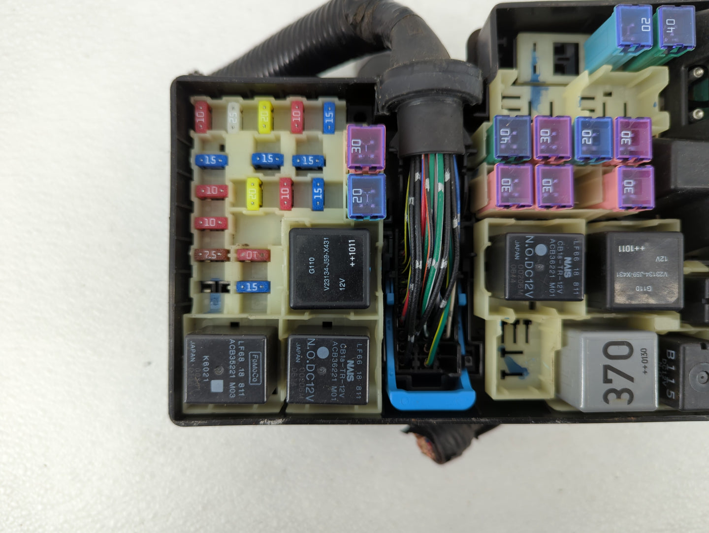 2010-2012 Mazda Cx-7 Fusebox Fuse Box Panel Relay Module P/N:BP4K-66765 Fits Fits 2010 2011 2012 OEM Used Auto Parts - Oemus