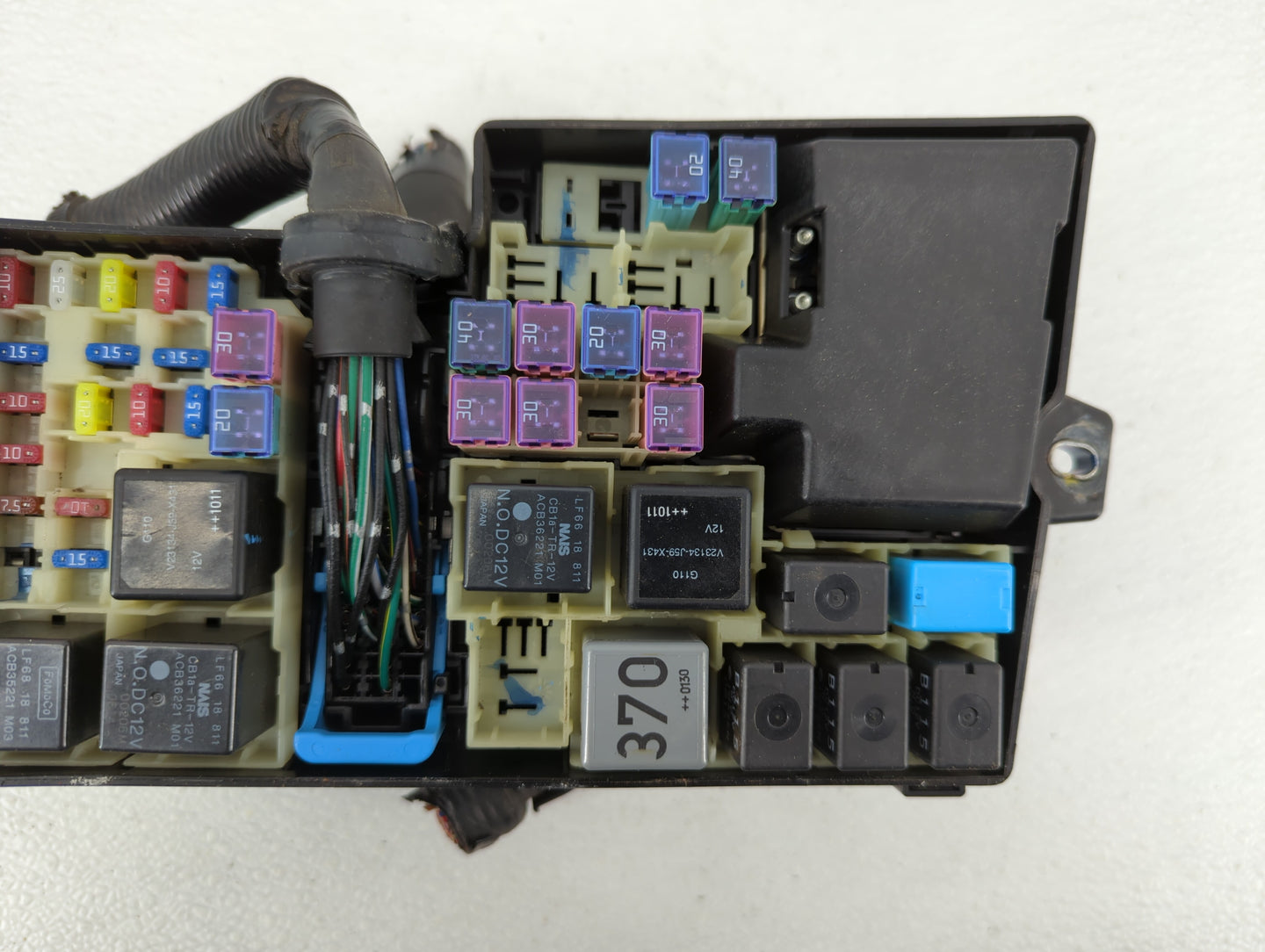 2010-2012 Mazda Cx-7 Fusebox Fuse Box Panel Relay Module P/N:BP4K-66765 Fits Fits 2010 2011 2012 OEM Used Auto Parts - Oemus