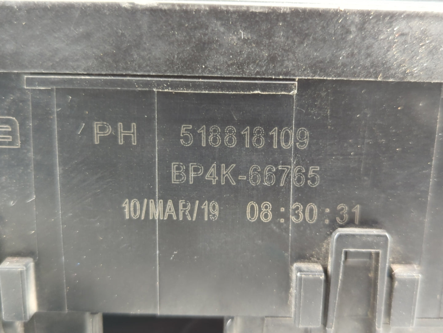 2010-2012 Mazda Cx-7 Fusebox Fuse Box Panel Relay Module P/N:BP4K-66765 Fits Fits 2010 2011 2012 OEM Used Auto Parts - Oemus