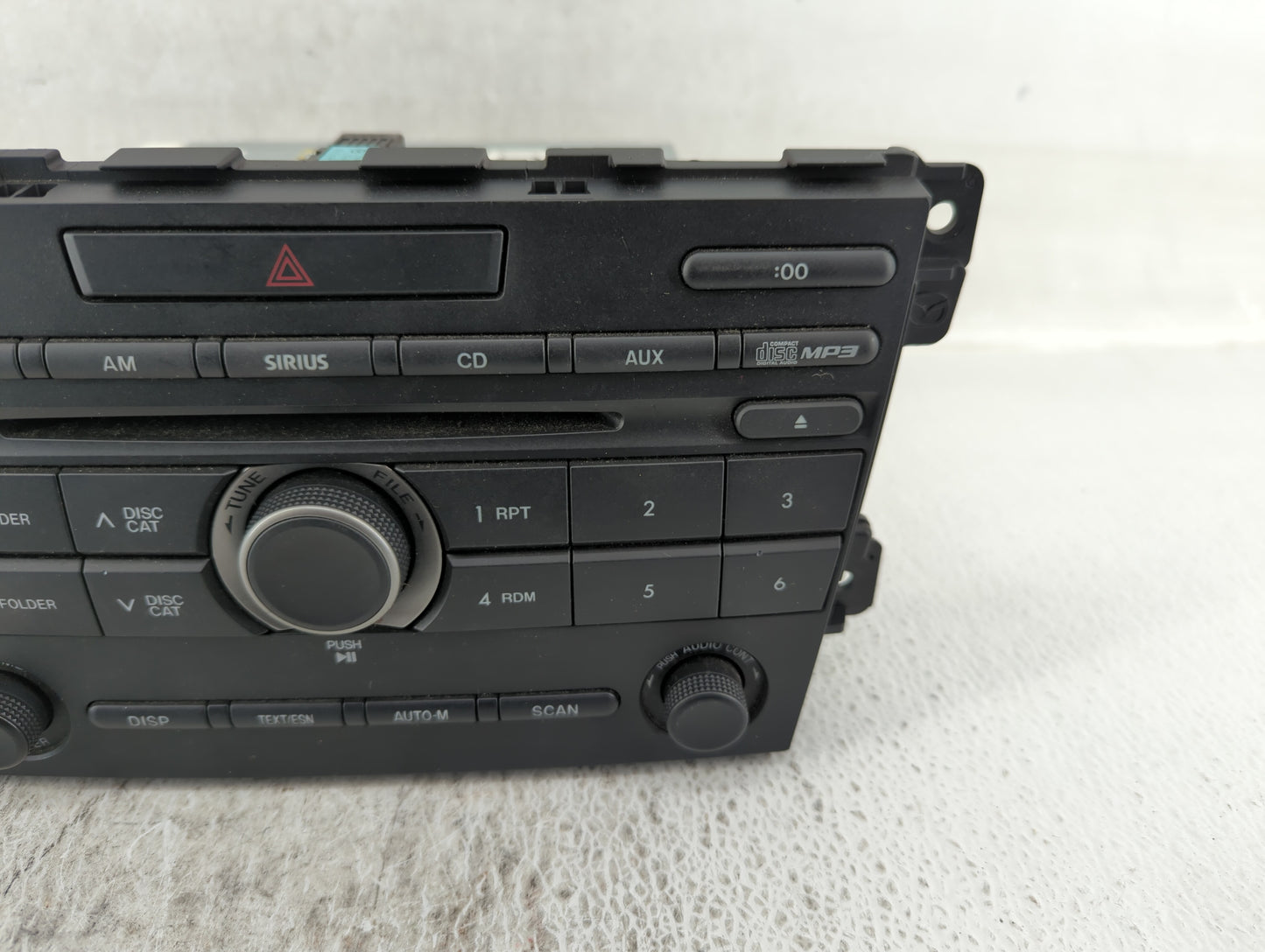 2010-2010 Mazda Cx-7 Am Fm Cd Player Radio Receiver - Oemusedautoparts1.com