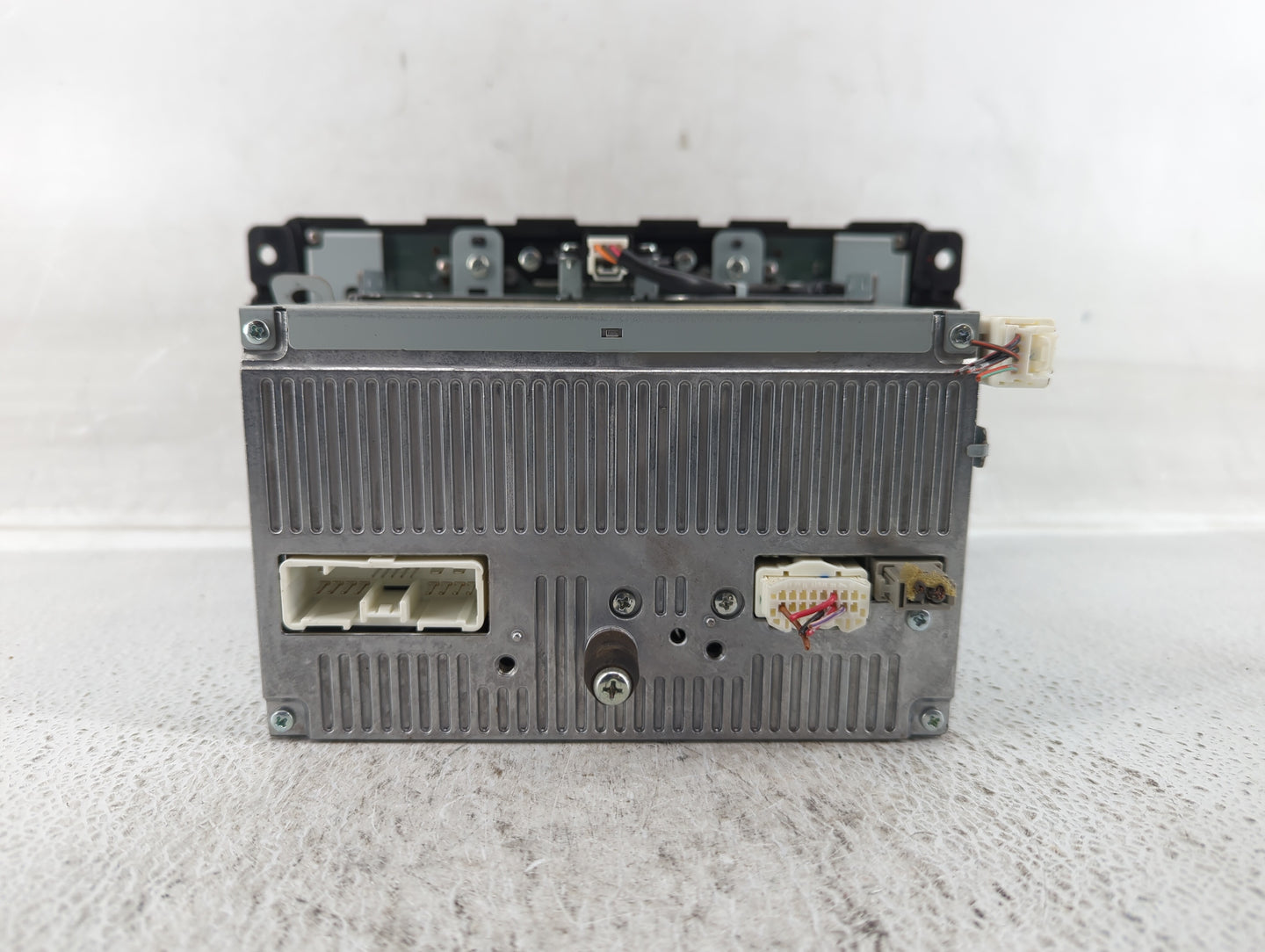2010-2010 Mazda Cx-7 Am Fm Cd Player Radio Receiver - Oemusedautoparts1.com