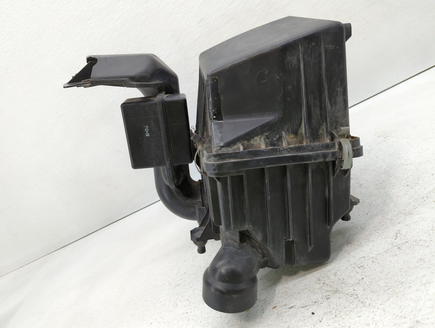 2010-2012 Mazda Cx-7 Air Cleaner Intake-duct Hose Tube - Oemusedautoparts1.com